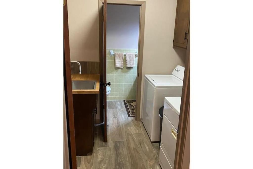 Stockyards! Walk 3 Blocks-ranch House Sleeps 8 Hébergement de vacances