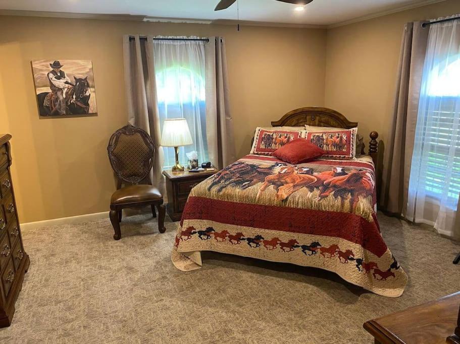 Stockyards! Walk 3 Blocks-ranch House Sleeps 8 Hébergement de vacances Fort Worth