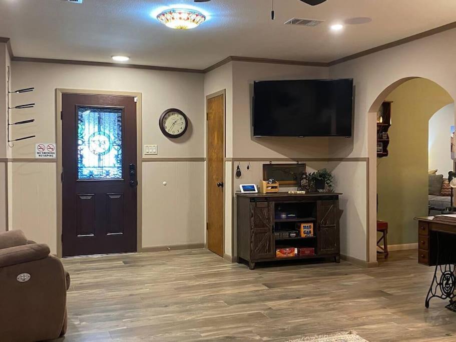 Hébergement de vacances Stockyards! Walk 3 Blocks-ranch House Sleeps 8 Fort Worth