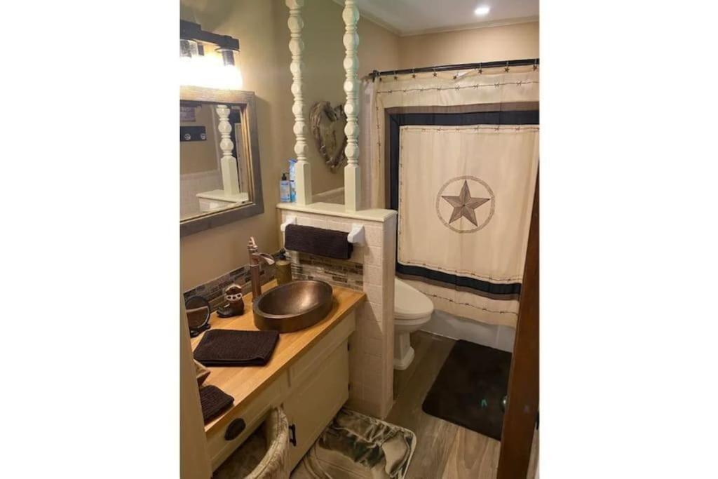 Stockyards! Walk 3 Blocks-ranch House Sleeps 8 Hébergement de vacances Fort Worth