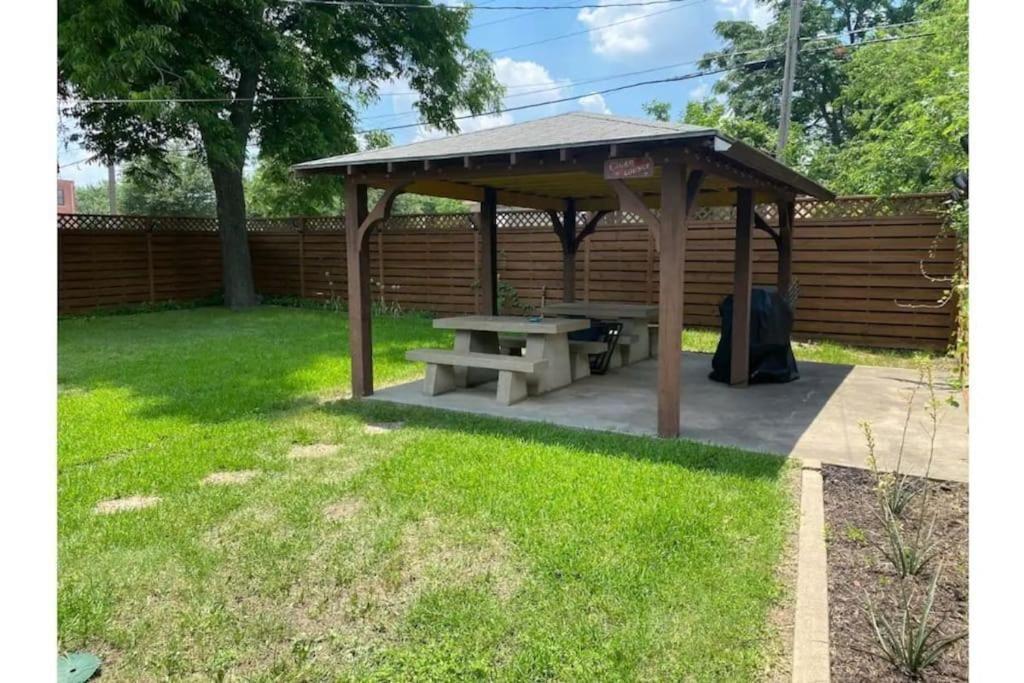 Stockyards! Walk 3 Blocks-ranch House Sleeps 8 Fort Worth