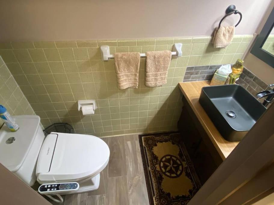 Hébergement de vacances Stockyards! Walk 3 Blocks-ranch House Sleeps 8 *